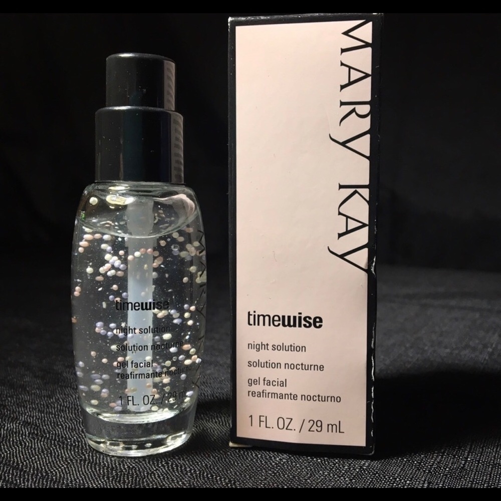 Oil free night solution for renewal